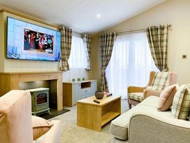 Cayton Bay Caravan Park - Holiday Accommodation 12610 - North Yorkshire (incl. Whitby) - 1185225 - thumbnail photo 2