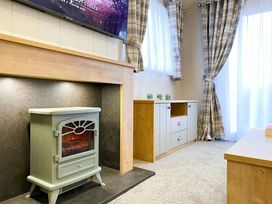 Cayton Bay Caravan Park - Holiday Accommodation 12610 - North Yorkshire (incl. Whitby) - 1185225 - thumbnail photo 3