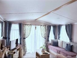 Flamingo Land Holiday Park - Holiday Accommodation 12625 - North Yorkshire (incl. Whitby) - 1185227 - thumbnail photo 9