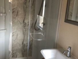 Whitecliff Bay Holiday Park - Holiday Accommodation 12642 - Isle of Wight & Hampshire - 1185231 - thumbnail photo 17