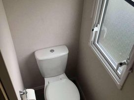 Golden Sands - Holiday Accommodation 12674 - Lincolnshire - 1185237 - thumbnail photo 6
