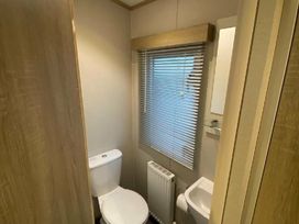 Trecco Bay - Holiday Accommodation 12727 - Somerset & Wiltshire - 1185241 - thumbnail photo 10