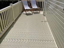 Trecco Bay - Holiday Accommodation 12727 - Somerset & Wiltshire - 1185241 - thumbnail photo 16