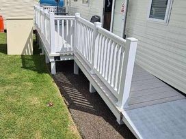 Devon Cliffs Holiday Park - Holiday Accommodation 12740 - Devon - 1185243 - thumbnail photo 17