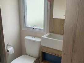 Weymouth Bay Holiday Park - Holiday Accommodation 12761 - Dorset - 1185247 - thumbnail photo 9
