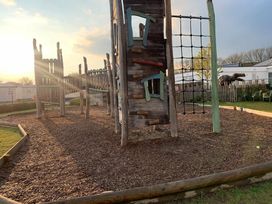 Weymouth Bay Holiday Park - Holiday Accommodation 12761 - Dorset - 1185247 - thumbnail photo 14