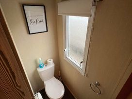 Marton Mere Holiday Village - Holiday Accommodation 12765 - Lake District - 1185248 - thumbnail photo 10