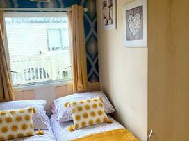 Crimdon Dene Holiday Park - Holiday Accommodation 12782 - Yorkshire Dales - 1185250 - thumbnail photo 11