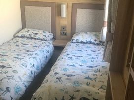 Cayton Bay Caravan Park - Holiday Accommodation 12788 - North Yorkshire (incl. Whitby) - 1185252 - thumbnail photo 6