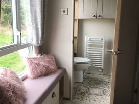 Cayton Bay Caravan Park - Holiday Accommodation 12788 - North Yorkshire (incl. Whitby) - 1185252 - thumbnail photo 7