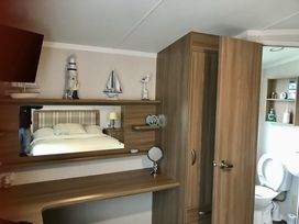 Devon Cliffs Holiday Park - Holiday Accommodation 12845 - Devon - 1185255 - thumbnail photo 11