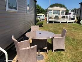 Devon Cliffs Holiday Park - Holiday Accommodation 12845 - Devon - 1185255 - thumbnail photo 13