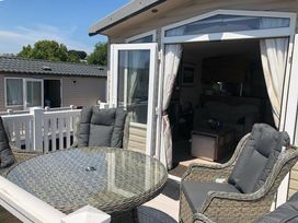 Devon Cliffs Holiday Park - Holiday Accommodation 12845 - Devon - 1185255 - thumbnail photo 17