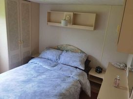 Gwarallt Bungalow - Holiday Accommodation 12891 - Mid Wales - 1185261 - thumbnail photo 5