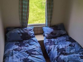 Gwarallt Bungalow - Holiday Accommodation 12891 - Mid Wales - 1185261 - thumbnail photo 6