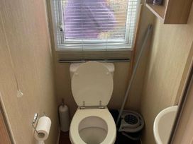 Marton Mere Holiday Village - Holiday Accommodation 12904 - Lake District - 1185263 - thumbnail photo 3