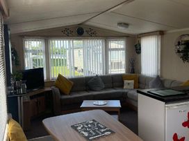 Marton Mere Holiday Village - Holiday Accommodation 12904 - Lake District - 1185263 - thumbnail photo 4