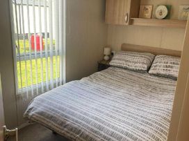 Marton Mere Holiday Village - Holiday Accommodation 12904 - Lake District - 1185263 - thumbnail photo 8