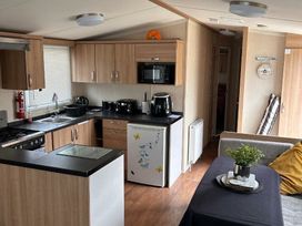 Marton Mere Holiday Village - Holiday Accommodation 12904 - Lake District - 1185263 - thumbnail photo 16