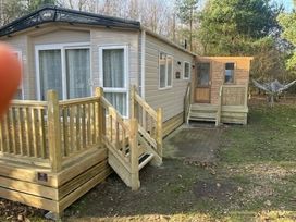 Kelling Heath Holiday Park - Holiday Accommodation 12919 - Norfolk - 1185267 - thumbnail photo 2