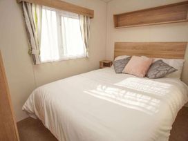 The Bungalow Camp Caravan Park - Holiday Accommodation 12933 - North Wales - 1185269 - thumbnail photo 6