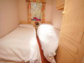 The Bungalow Camp Caravan Park - Holiday Accommodation 12935 - North Wales - 1185270 - thumbnail photo 7