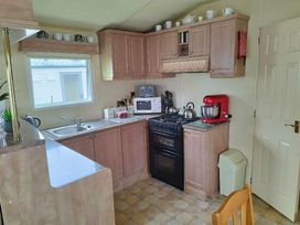 Fishguard Holiday Park - Holiday Accommodation 12949 - South Wales - 1185275 - thumbnail photo 3