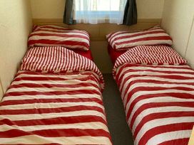 Ty Mawr Holiday Park - Holiday Accommodation 12957 - North Wales - 1185276 - thumbnail photo 6