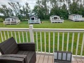 Blue Dolphin Holiday Park - Holiday Accommodation 12986 - North Yorkshire (incl. Whitby) - 1185279 - thumbnail photo 10