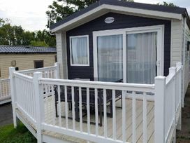 Quay West Holiday Park - Holiday Accommodation 12990 - Mid Wales - 1185281 - thumbnail photo 2