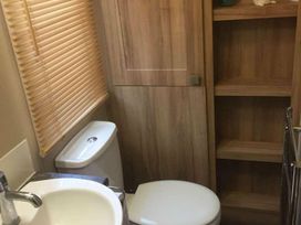 Kelling Heath Holiday Park - Holiday Accommodation 12993 - Norfolk - 1185282 - thumbnail photo 6