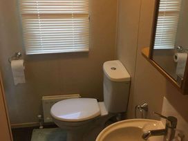 Kelling Heath Holiday Park - Holiday Accommodation 12993 - Norfolk - 1185282 - thumbnail photo 10