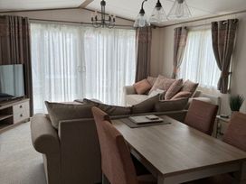 Flamingo Land Holiday Park - Holiday Accommodation 13002 - North Yorkshire (incl. Whitby) - 1185283 - thumbnail photo 2