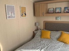 Church Farm Holiday Village - Holiday Accommodation 13031 - Hampshire - 1185290 - thumbnail photo 3