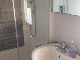 Reighton Sands Holiday Park - Holiday Accommodation 1305 - North Yorkshire (incl. Whitby) - 1185295 - thumbnail photo 6
