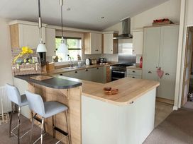 Hoburne Naish - Holiday Accommodation 13066 - Hampshire - 1185298 - thumbnail photo 4