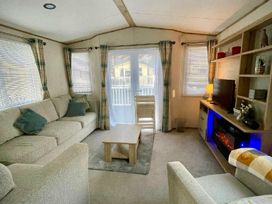Barmouth Bay Holiday Village - Holiday Accommodation 13122 - Mid Wales - 1185301 - thumbnail photo 1
