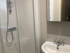 Kelling Heath Holiday Park - Holiday Accommodation 13133 - Norfolk - 1185303 - thumbnail photo 7