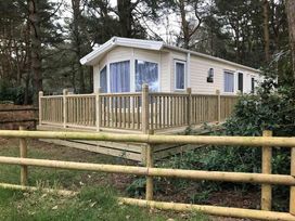Kelling Heath Holiday Park - Holiday Accommodation 13133 - Norfolk - 1185303 - thumbnail photo 10