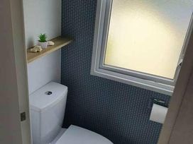 Waterside, Paignton - Holiday Accommodation 13148 - Devon - 1185305 - thumbnail photo 11