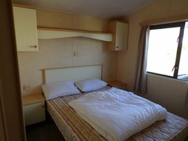 Aberystwyth Holiday Village - Holiday Accommodation 13184 - Mid Wales - 1185308 - thumbnail photo 4