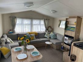 Coastfield Holiday Village - Holiday Accommodation 13238 - Lincolnshire - 1185311 - thumbnail photo 2