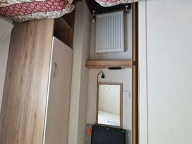Trecco Bay - Holiday Accommodation 13252 - Somerset & Wiltshire - 1185314 - thumbnail photo 13