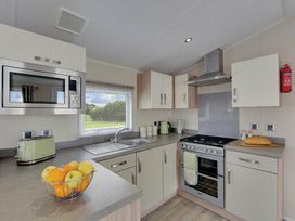 Waterside Bowleaze Cove Holiday Park - Holiday Accommodation 1326 - Dorset - 1185316 - thumbnail photo 4
