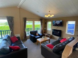 White Acres Holiday Park - Holiday Accommodation 13292 - Cornwall - 1185320 - thumbnail photo 9