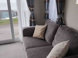 Trecco Bay - Holiday Accommodation 1330 - Somerset & Wiltshire - 1185323 - thumbnail photo 7