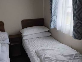 Trecco Bay - Holiday Accommodation 1330 - Somerset & Wiltshire - 1185323 - thumbnail photo 18