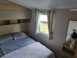Waterside, Paignton - Holiday Accommodation 13306 - Devon - 1185324 - thumbnail photo 5