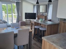 Burnham-on-Sea Holiday Park - Holiday Accommodation 13315 - Devon - 1185325 - thumbnail photo 5