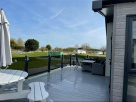 Southview Holiday Park - Holiday Accommodation 13322 - Lincolnshire - 1185326 - thumbnail photo 11